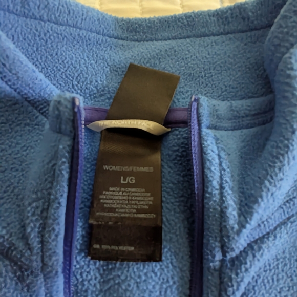 The North Face Blue Fleece Pullover - Picture 2 of 5